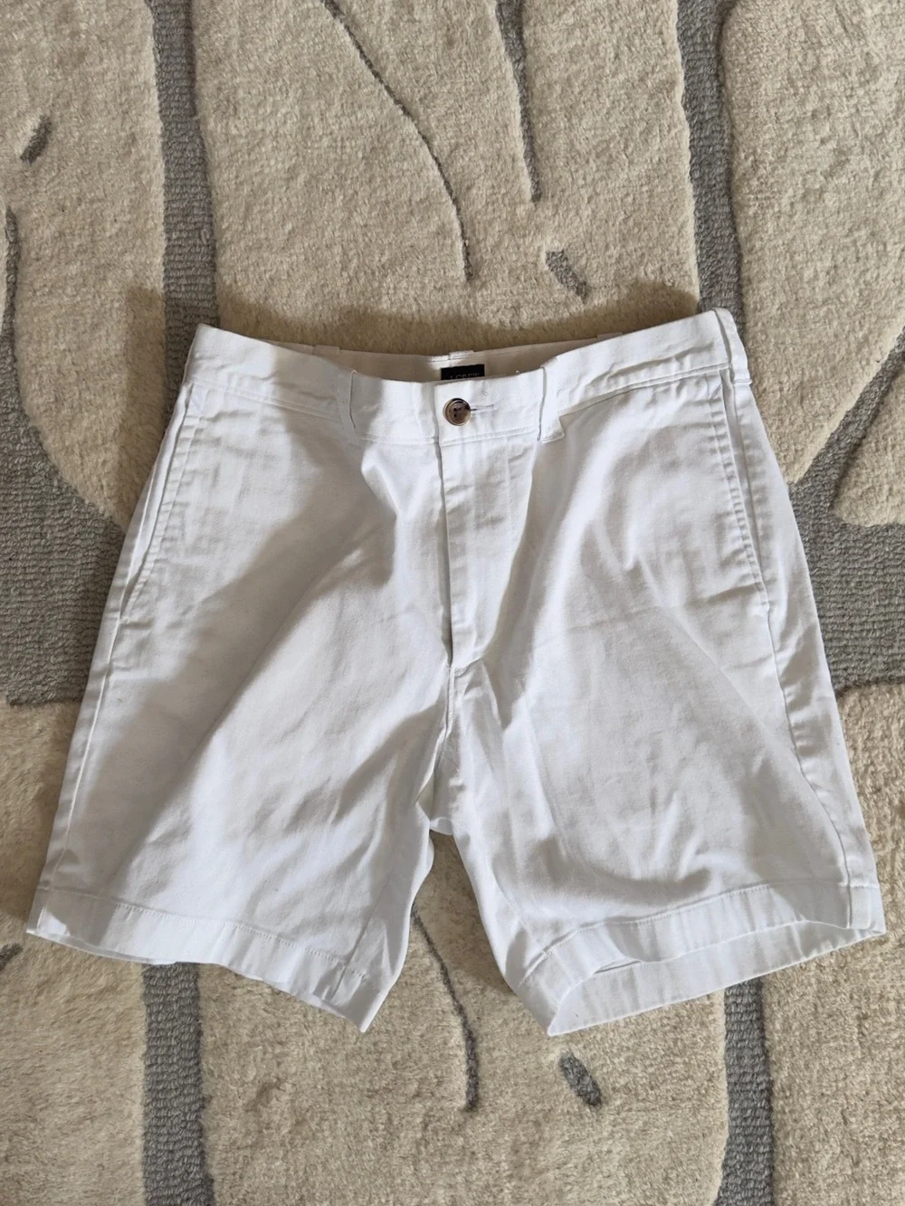 J. Crew Men’s White Flat-Front Cotton Chino Shorts size 30